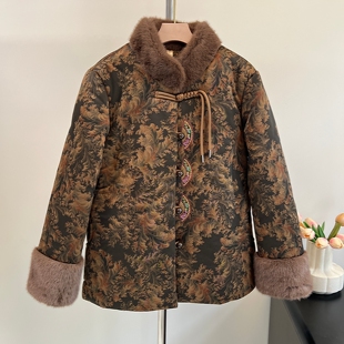 中老年人女冬装奶奶羊羔毛加绒保暖外套2025新款妈妈棉服洋气棉袄