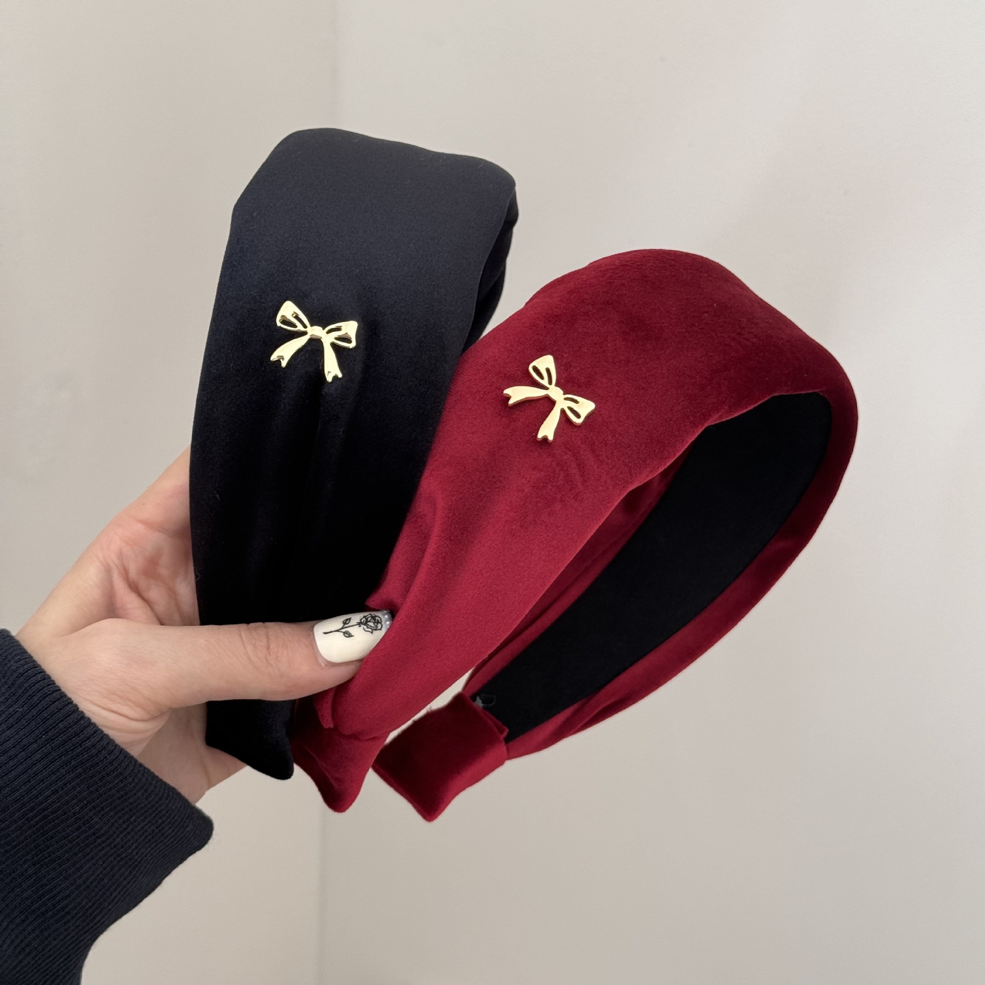 2025新款法式秋冬复古蝴蝶结绒面发箍高级安可拉红显白头箍发饰品