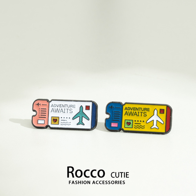 新款潮飞机票胸针个性创意百搭日系可爱卡通男女徽章别针包包配饰