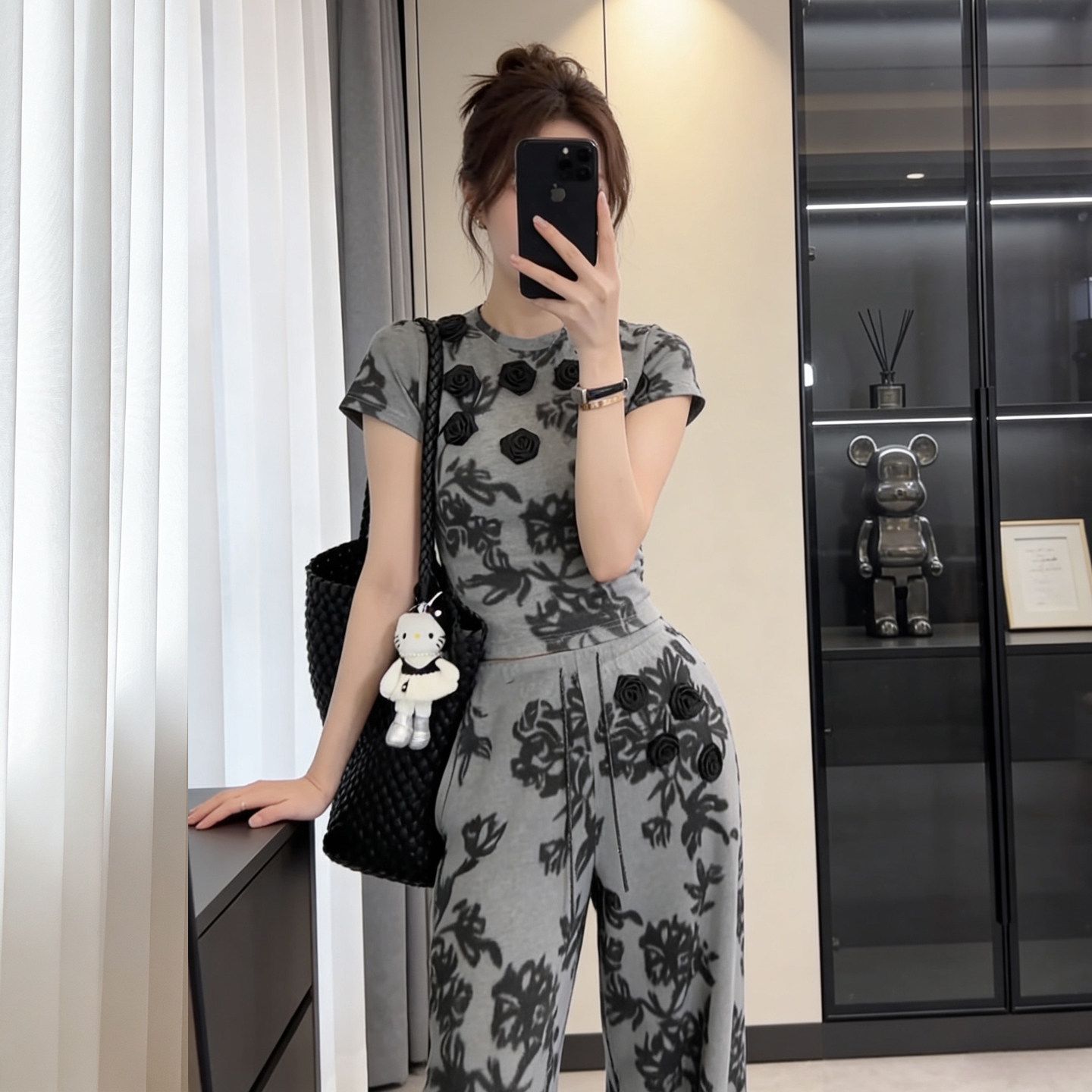 灰色印花套装女休闲运动老钱风独特漂亮一整套早春