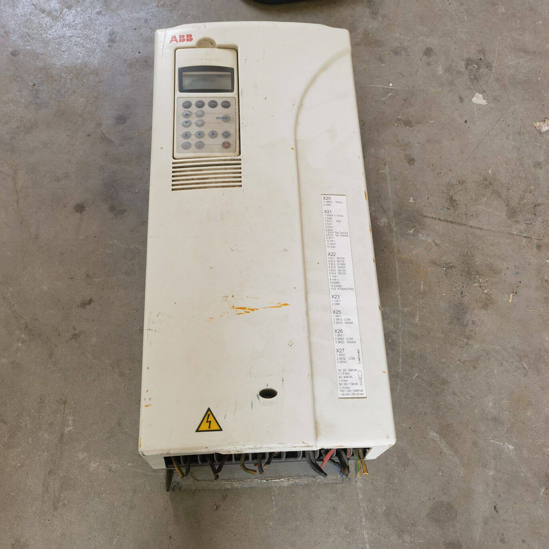 acs800-01-0050-5d150e200l502n653p901 ABB工控变频器议价维修