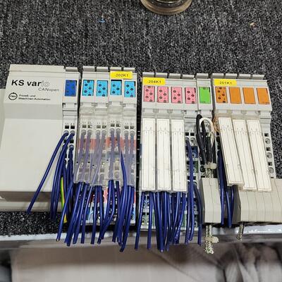 KSVC-101-00121-U00 KS vario工控模块 轻微 质量议价维修