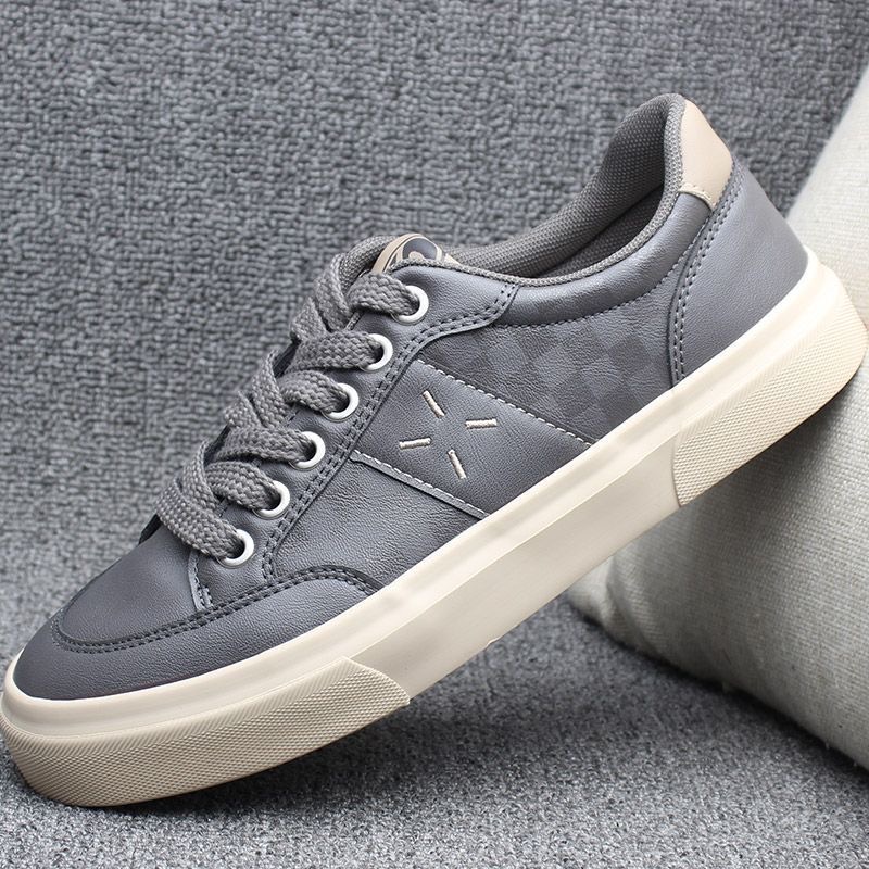 春秋新款男休闲板鞋时尚小众百搭男士轻便舒适软底透气百搭潮鞋