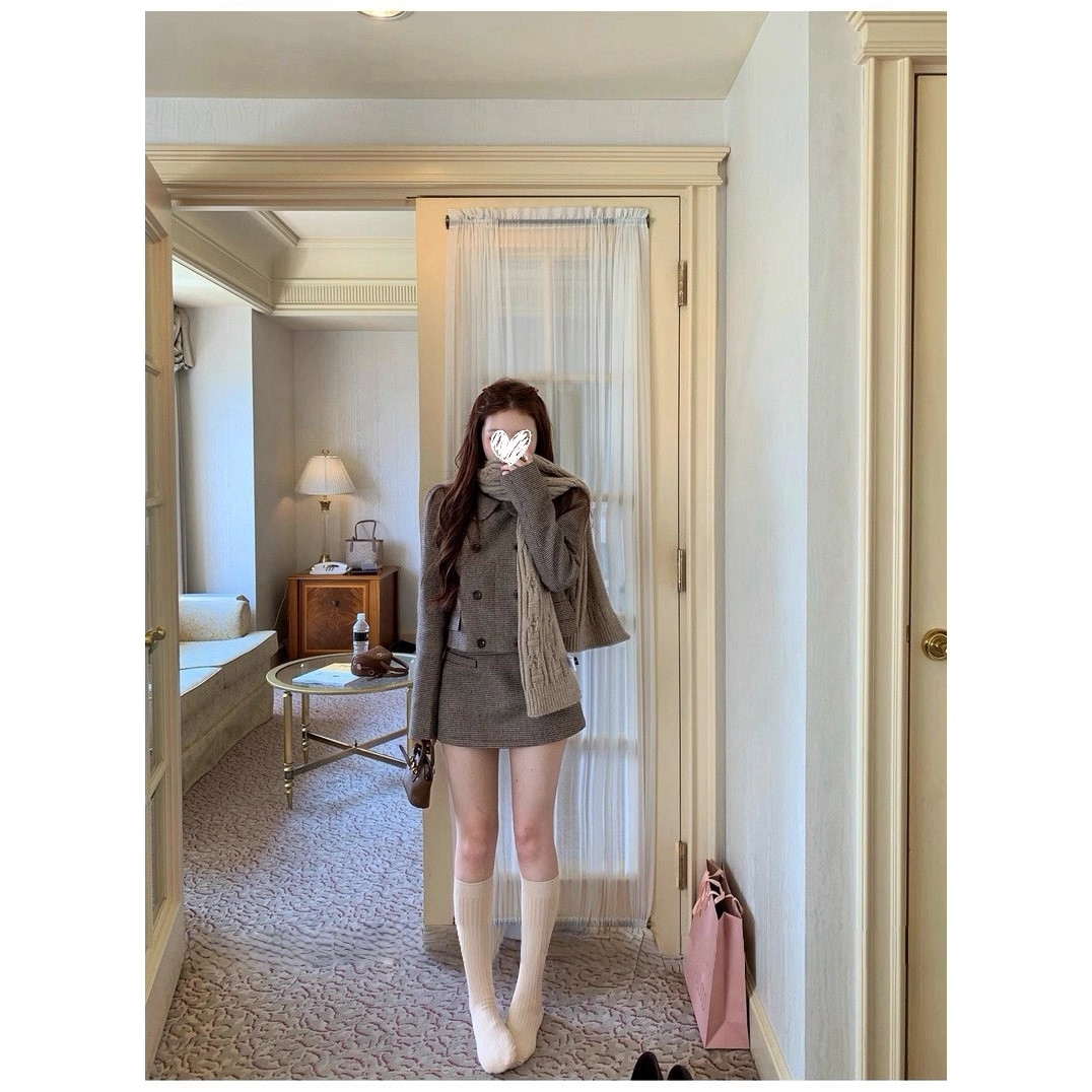 记】法式千鸟格娃娃领短外套半身
