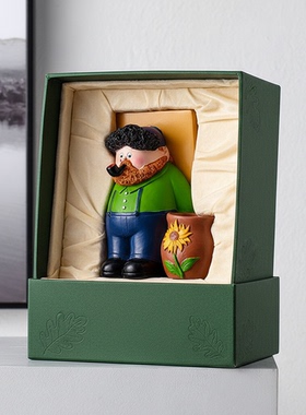 复古田园陶瓷农夫摆件收纳盒