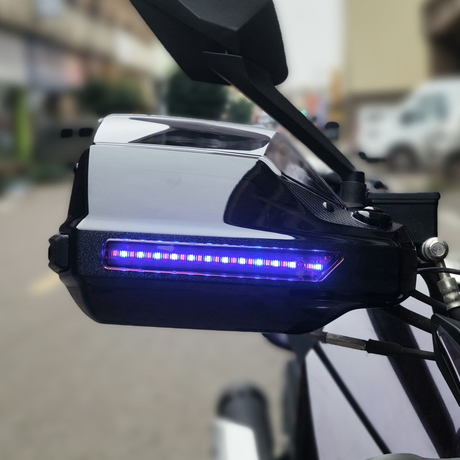 适用摩托车街车复古车护手罩