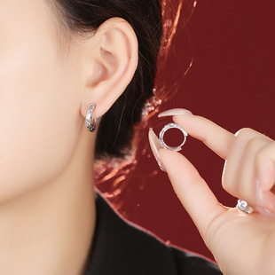 s925纯银貔貅黑白耳圈女素圈耳扣2024年新款爆款国风精致小巧耳饰