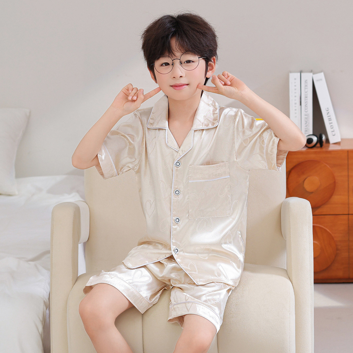 夏季冰丝男童睡衣短袖短裤薄儿童丝绸家居服中大童青少年学生套装