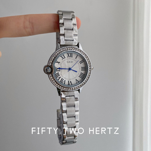 正品 告白气球时尚 防水精致一百种语言我爱你女士手表 52赫兹