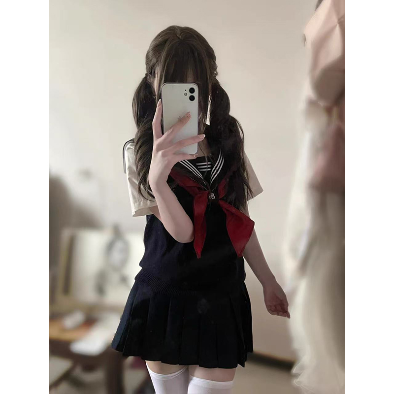 JK制服原创V领藏青色针织背心马甲学院风叠穿绀领短袖百搭绀JK裙