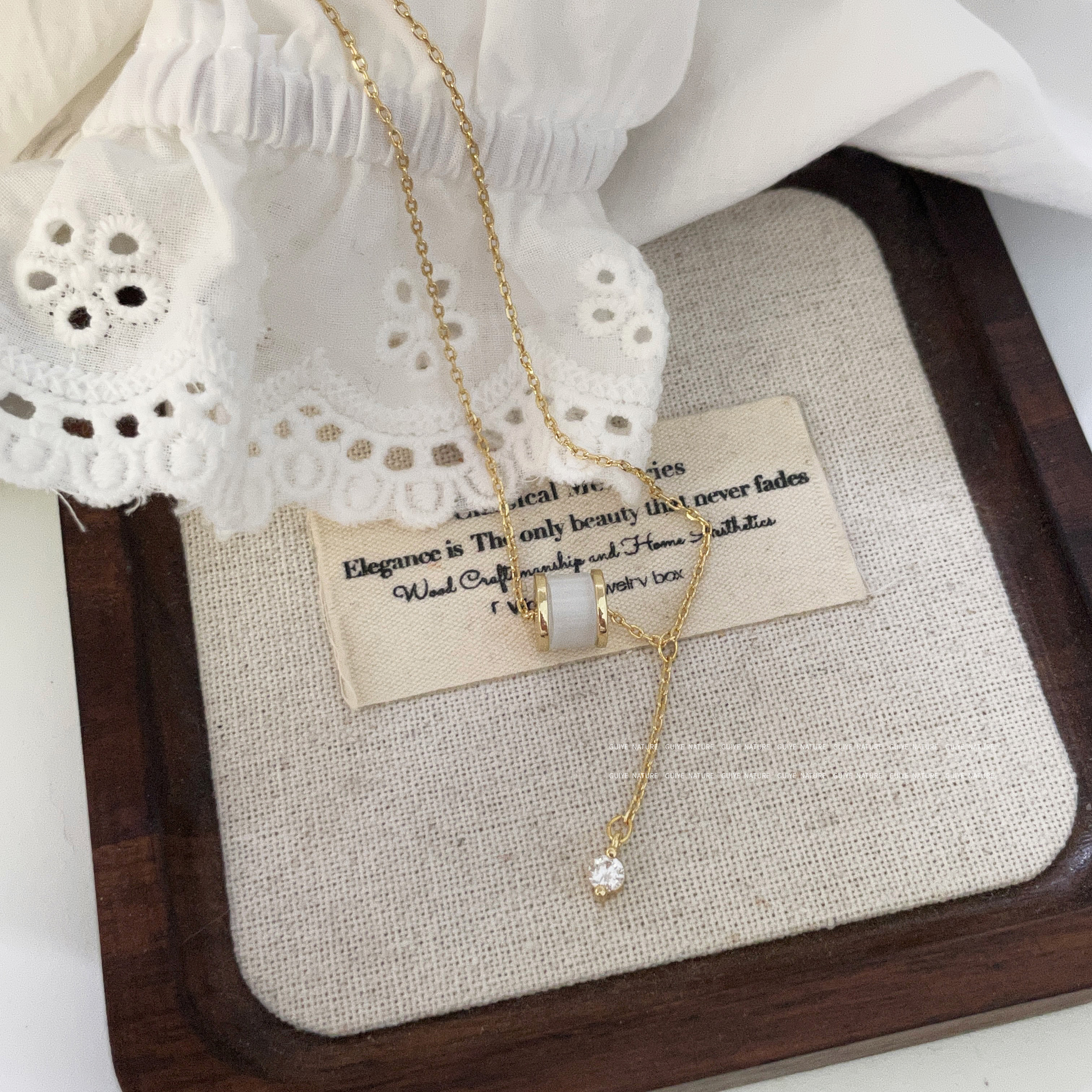 温柔猫眼石吊坠小蛮腰项链女