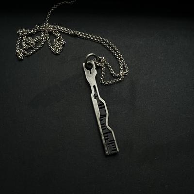 ACYCLIC_无环 标语纪念碑项链