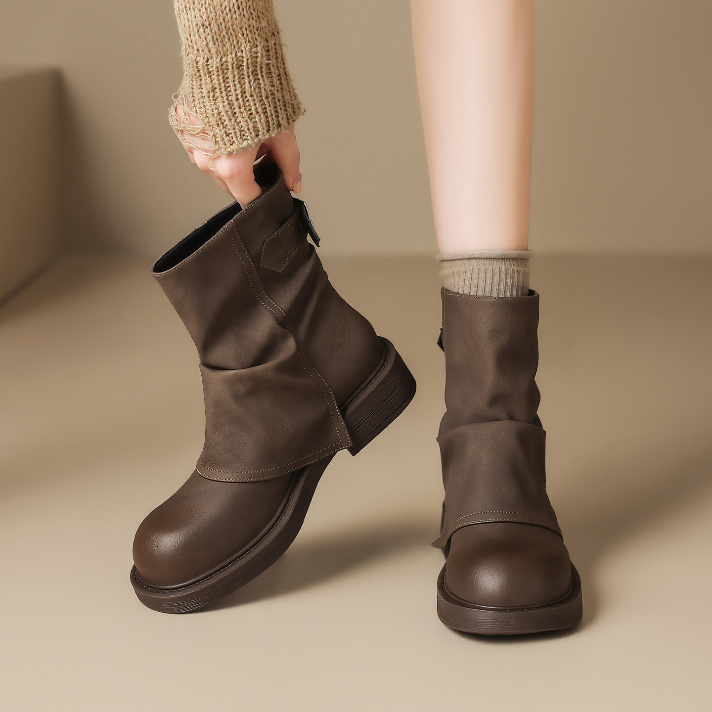 ZHR堆堆短靴女2025新款