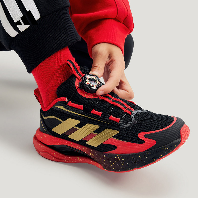 adidas/阿迪达斯大童26年男旋转纽扣透气时尚运动鞋跑步鞋K