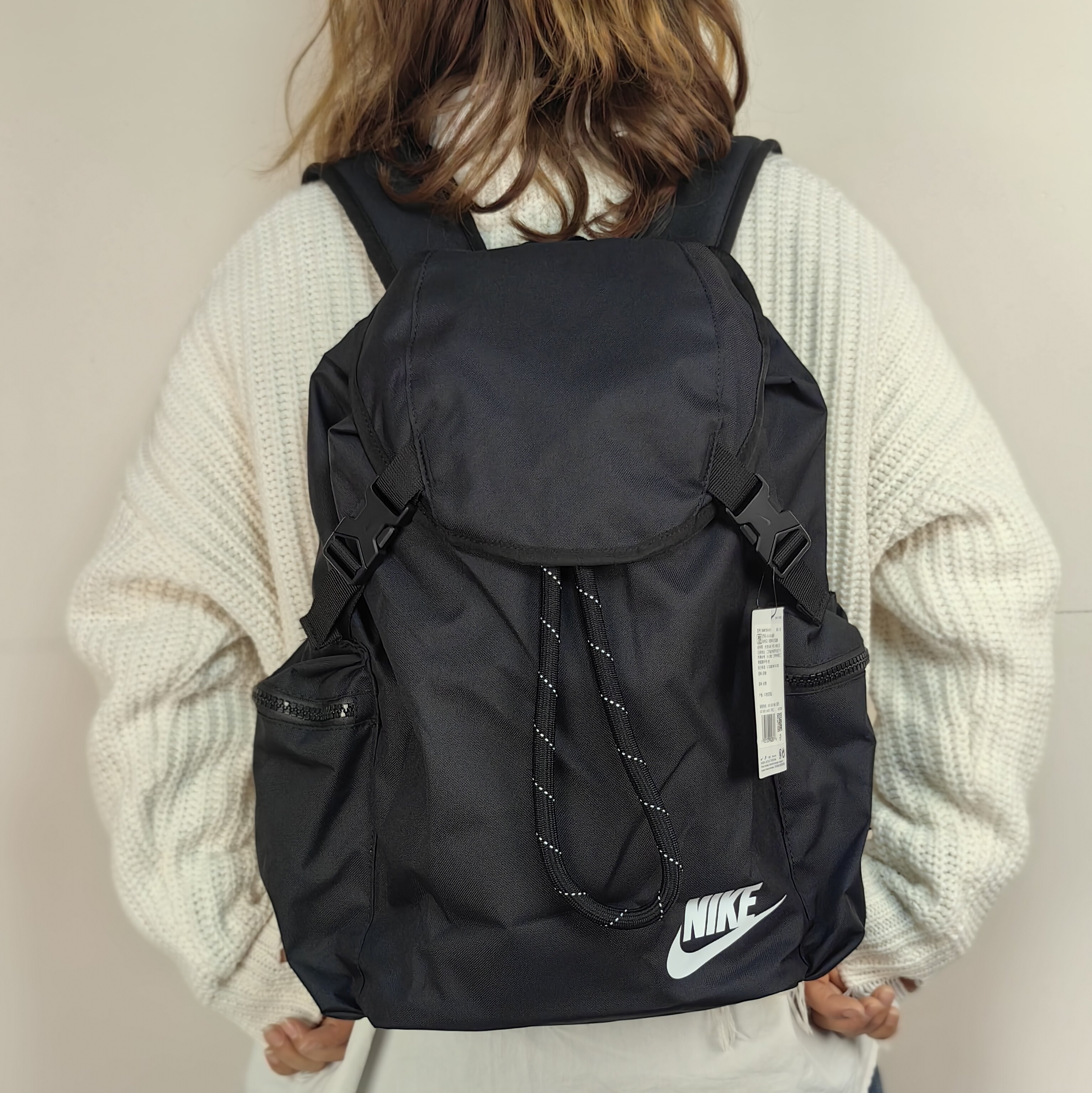 耐克Nike男女学生运动休闲潮流大容量抽绳双肩背包书包BA6150-010
