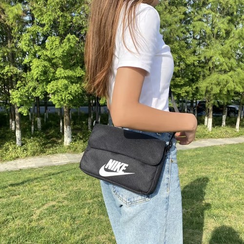nike正品耐克单肩包运动斜跨小挎包肩包女包健身跑步训练包CW9300