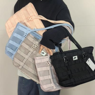 Nike耐克女子空军一号手提包单肩托特挎包手拎包 CU2607-010 516
