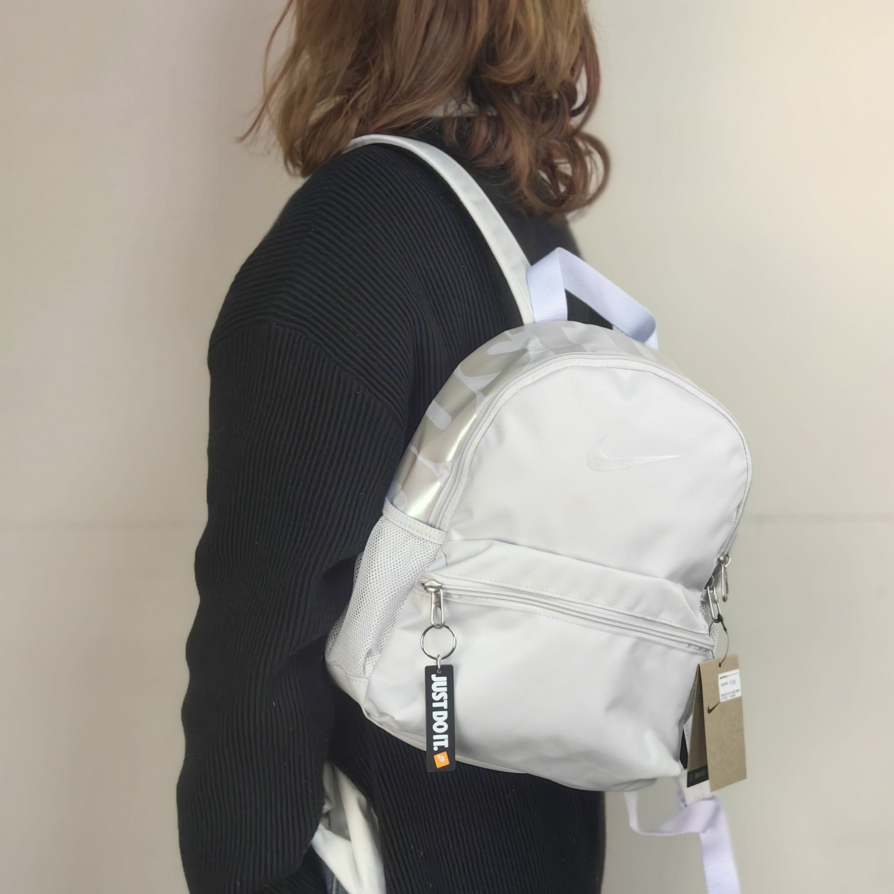 耐克NIKE男女儿童学生书包镭射LOGO奶包背包双肩包DR6091-078