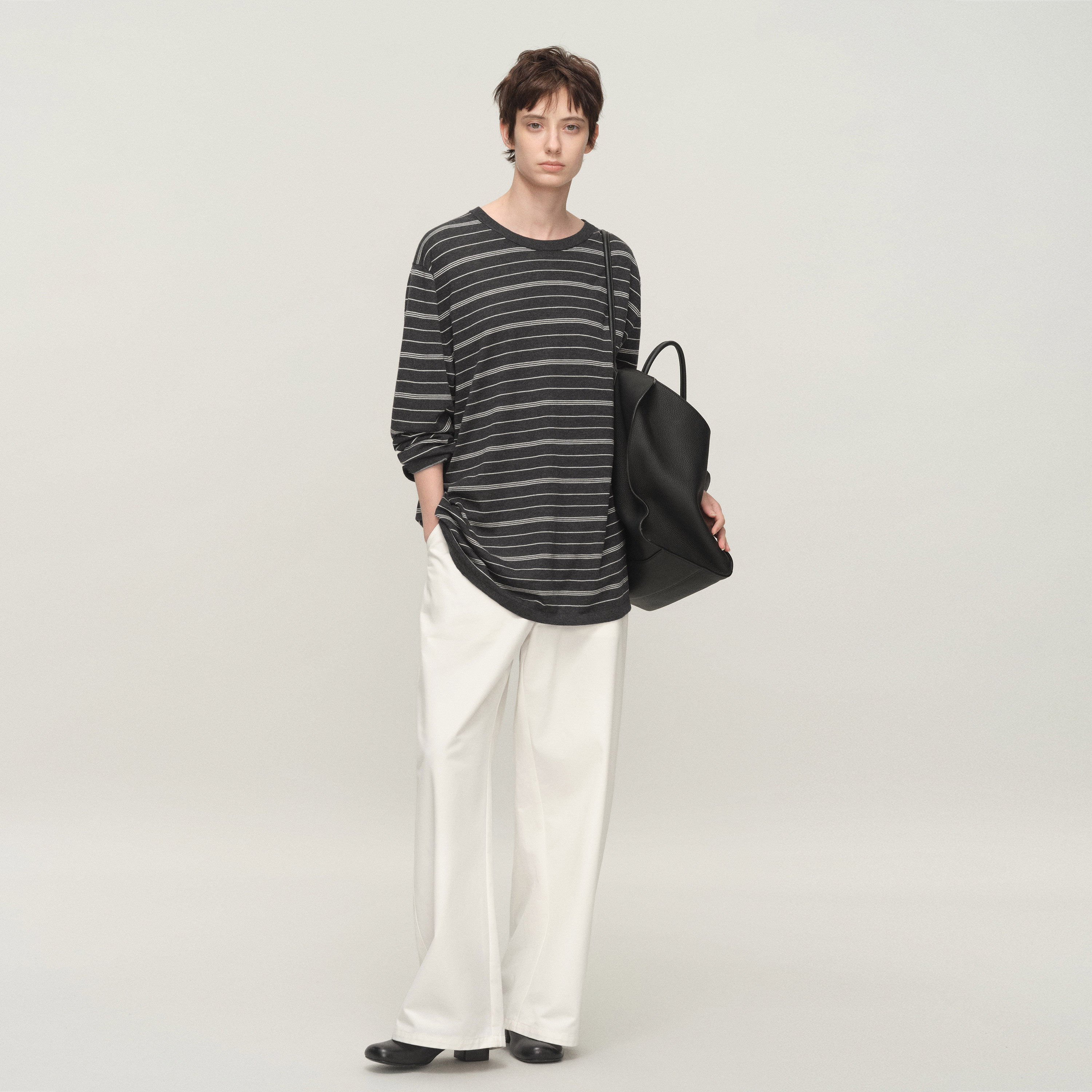 白弓“羊毛系列”男友风撞色条纹圆领长袖针织T恤女秋季55325