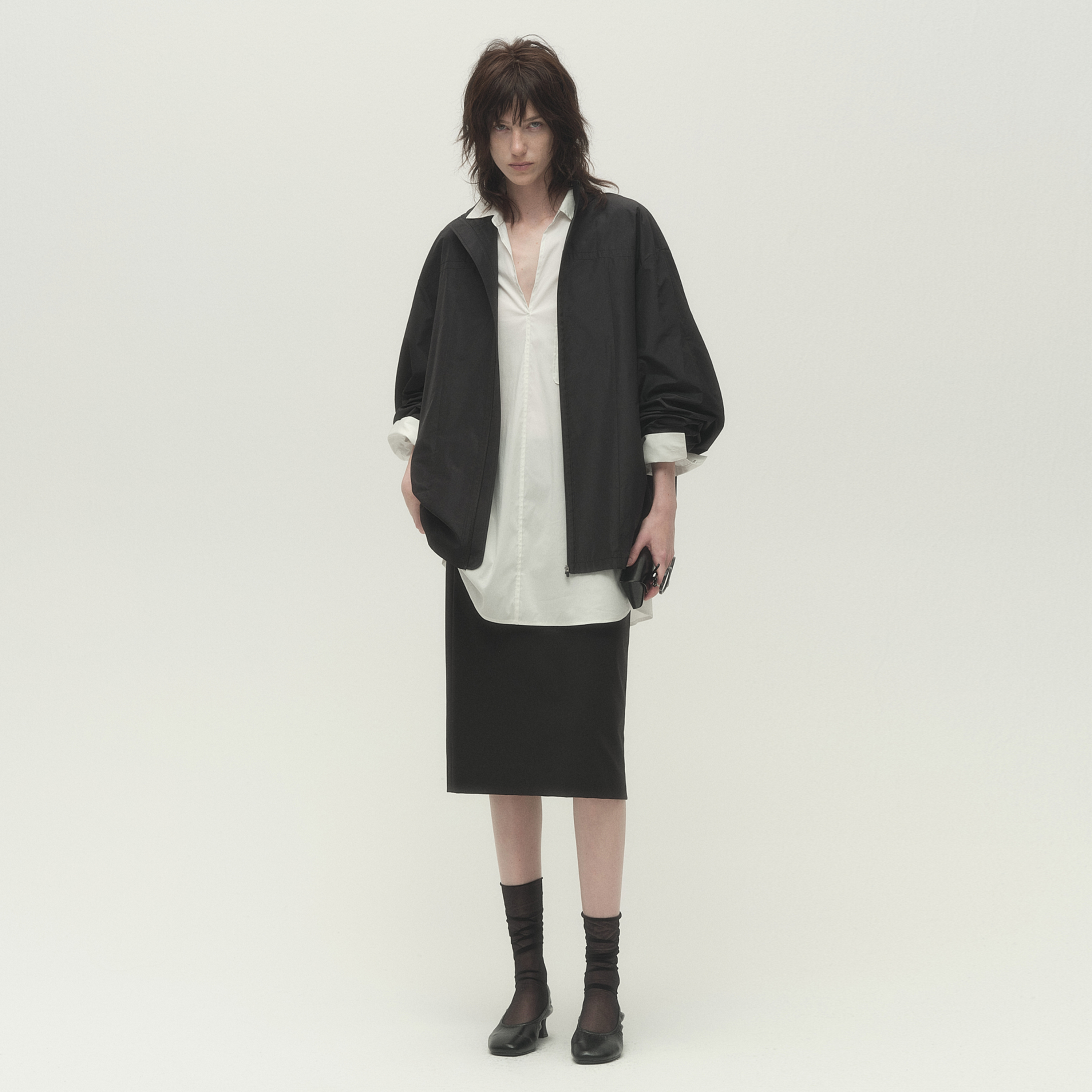 白弓“真丝系列”轻户外定纺桑蚕丝轻薄感外套女早秋新款53702