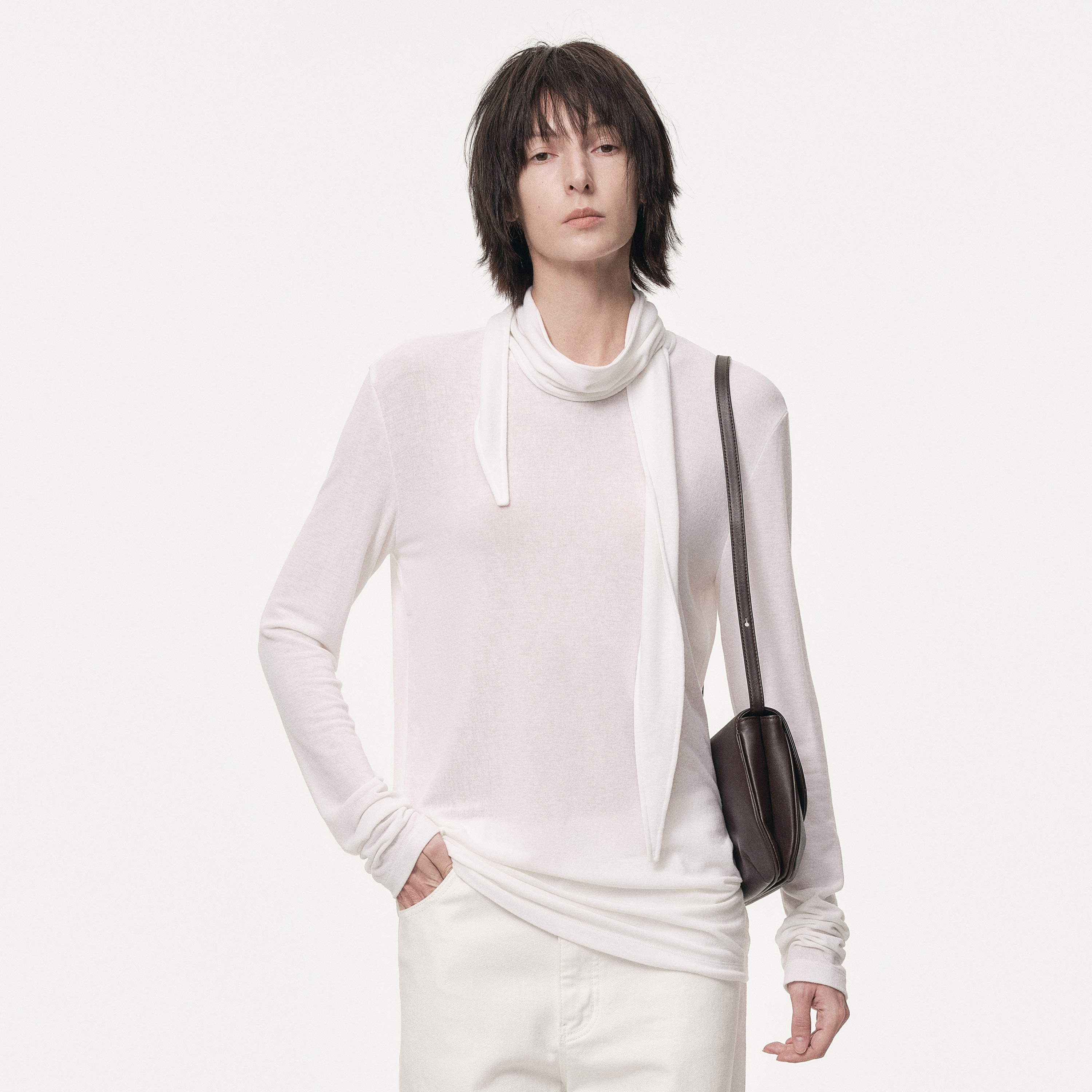 白弓特供定制超柔磨毛加厚设计感飘带上衣T恤女秋冬新款57571