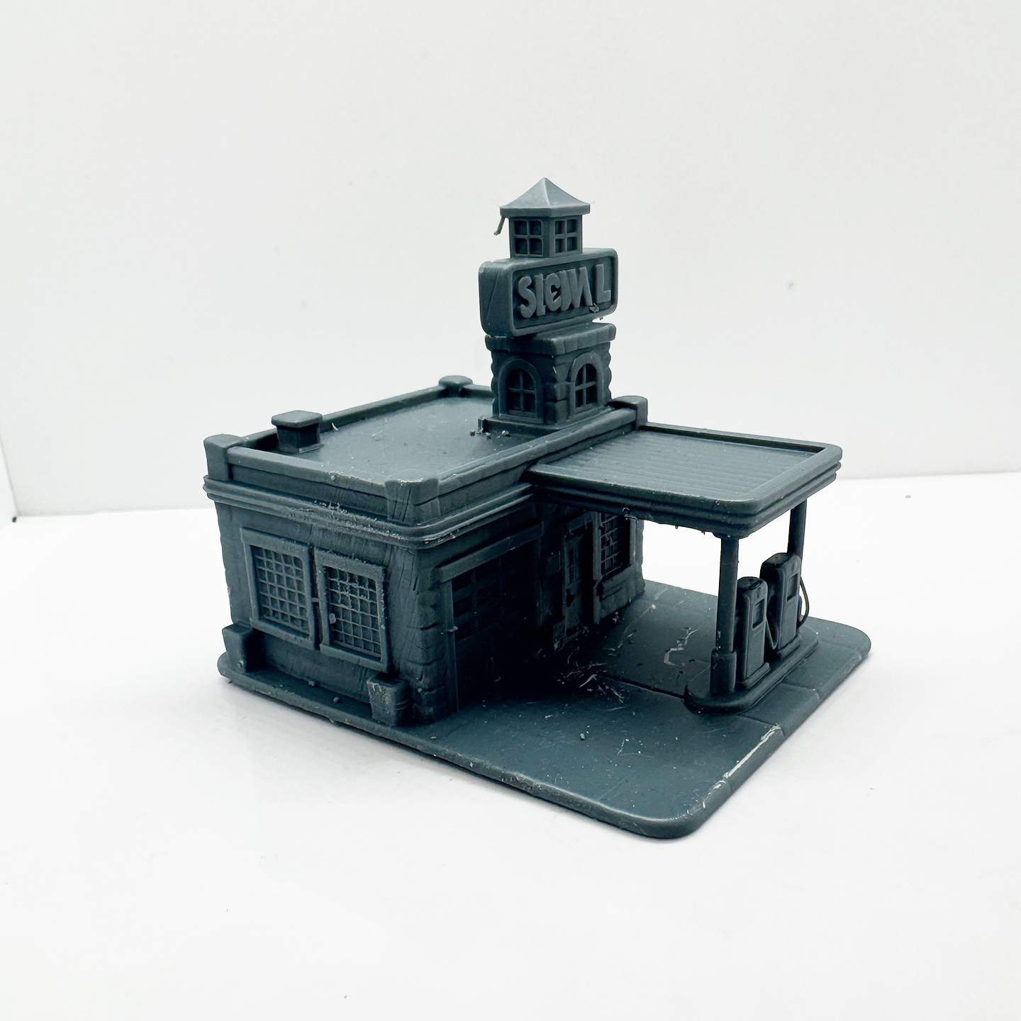 3D打印 复古风格加油站微缩模型 复古车库与燃油泵场景摆件