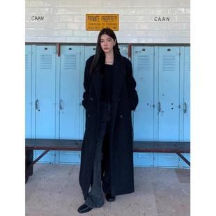 黑色毛呢羽绒内胆大衣女秋冬高级感2025年新款 赫本风正肩羊绒外套