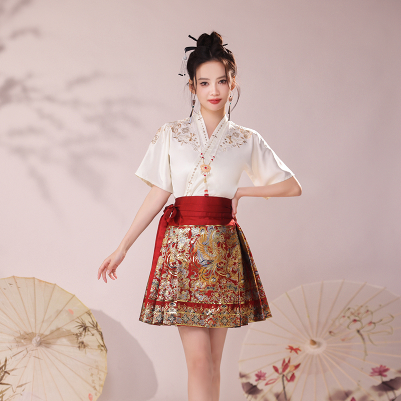 红色织金马面裙短款小个子诺婉寻