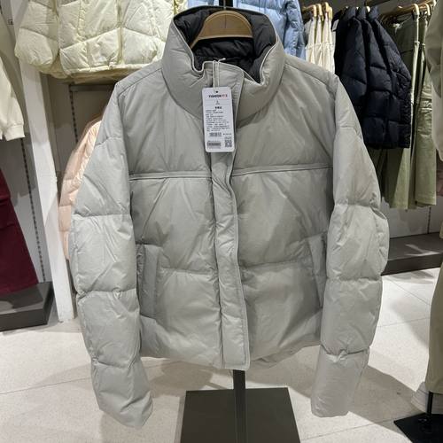 以纯正品女款羽绒服R254215039