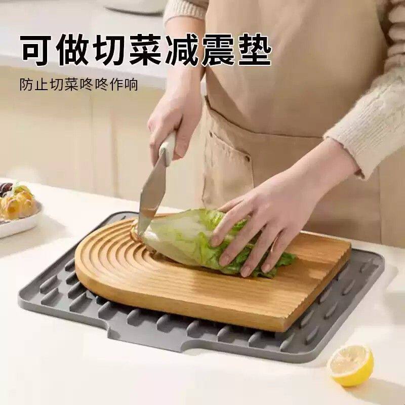 厨房台面沥水垫自动排水斜坡导流沥水板硅胶菜板防滑餐具砂锅防烫