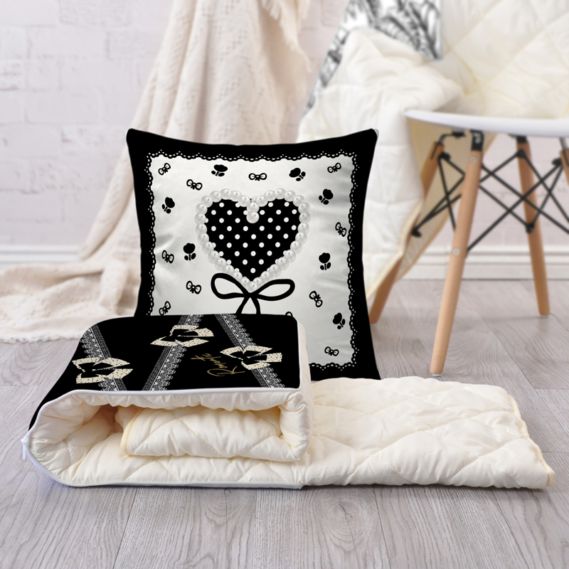 小香风车载抱枕被子两用蝴蝶节沙发办公室午睡空调抱枕毯二合一