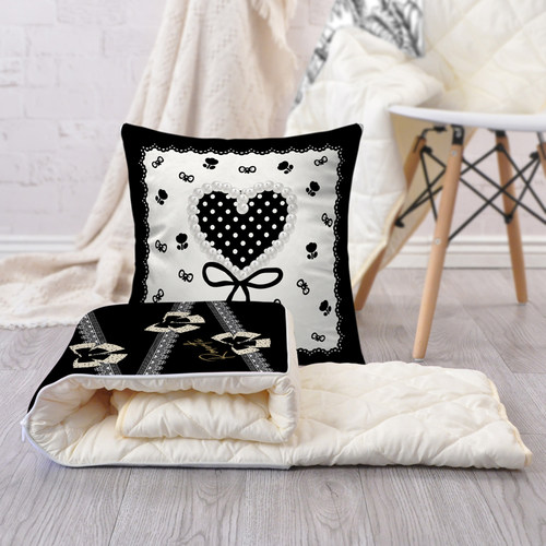 小香风车载抱枕被子两用蝴蝶节沙发办公室午睡空调抱枕毯二合一