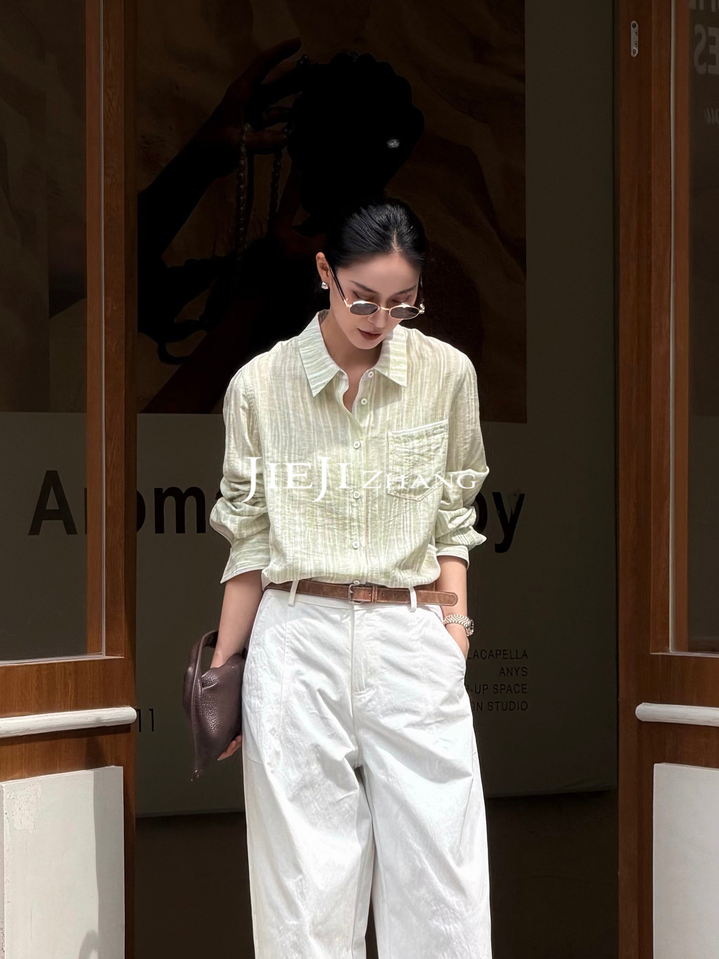 Zhang Qi JIEJI açıq yaşıl zolaqlı qadın köynəyi