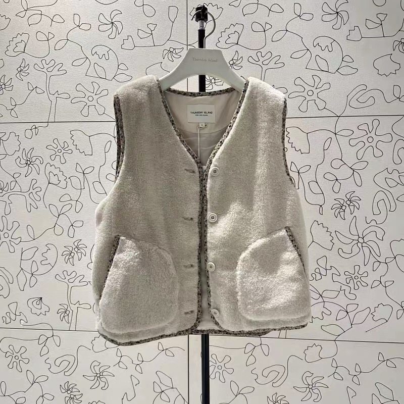 韩国岛屿V领包边休闲羊羔毛马甲