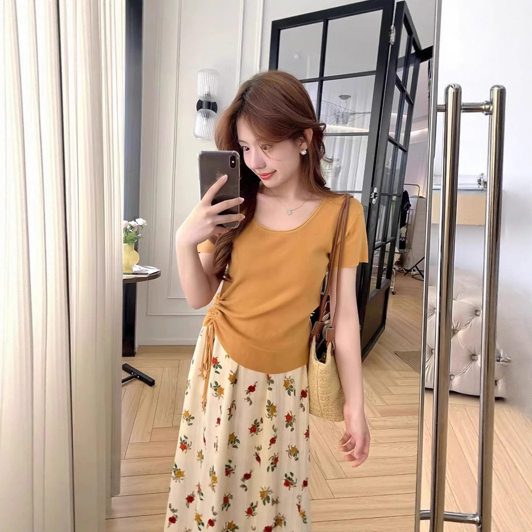 多巴胺气质套装女夏季巨好看漂亮上衣碎花半身裙小个子搭配一整套