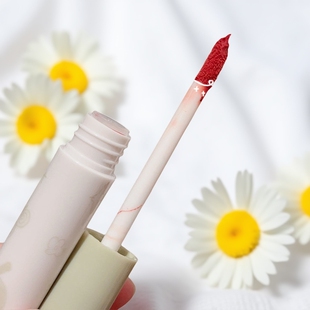 感官派对小清新萌兔唇釉套装六支装哑光丝绒显白少女滋润唇蜜