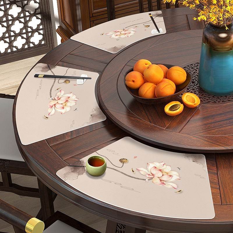 皮革餐桌垫圆桌餐垫2025新中式中国风中式防烫垫扇形形高级感轻奢