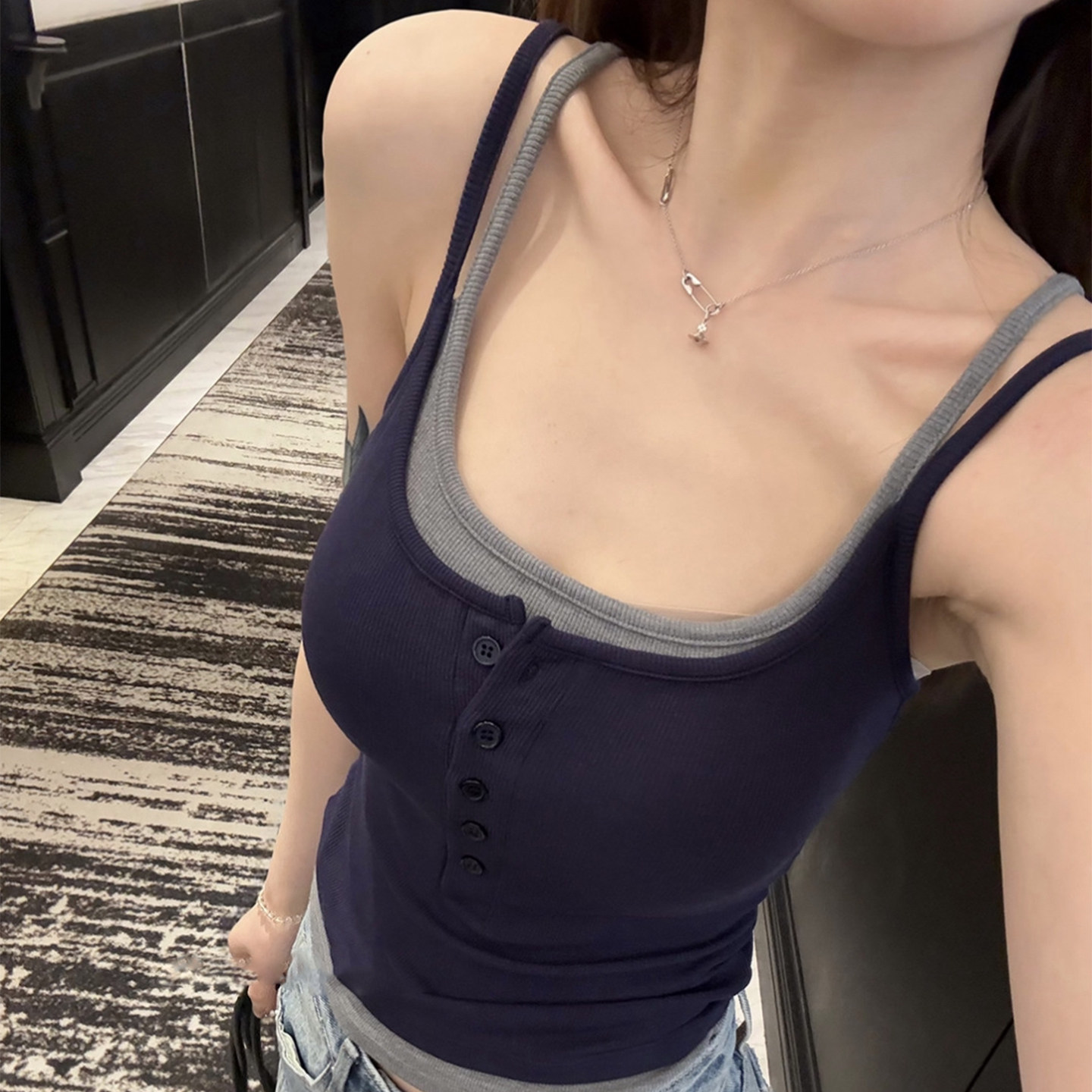 博主人手一件!美式假两件蓝色吊带女外穿夏季内搭带胸垫短款上衣