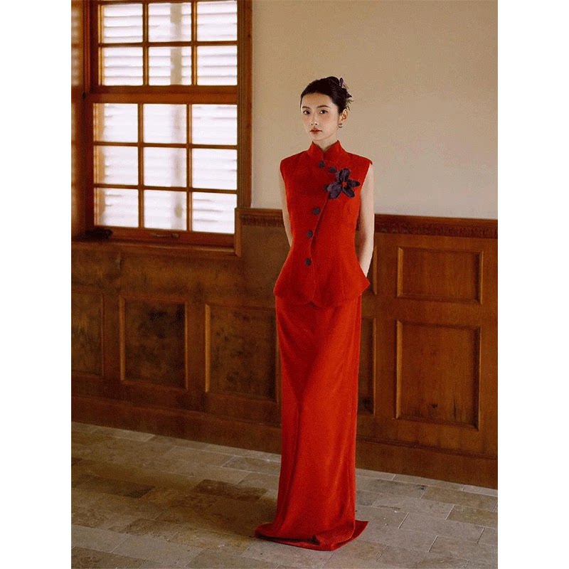 新中式晨袍女新娘订婚礼服端庄大气高级感复古红色旗袍两件套裙装