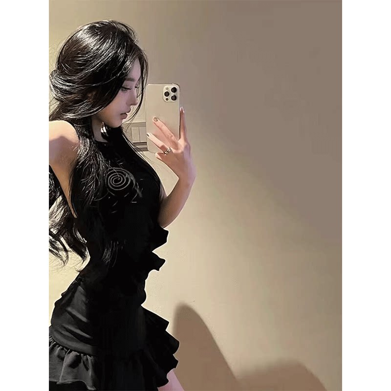 小个子黑色挂脖飘带连衣裙设计感小众纯欲气质名媛生日party裙子