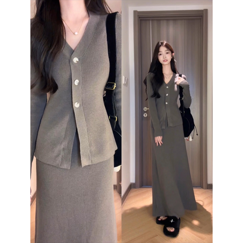 秋季穿搭一整套女2025新款韩系针织开衫长袖上衣修身半身裙两件套