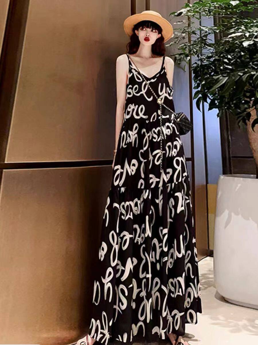 简约时尚长款及踝吊带连衣裙2024新款休闲大牌高个子宽松显瘦长裙