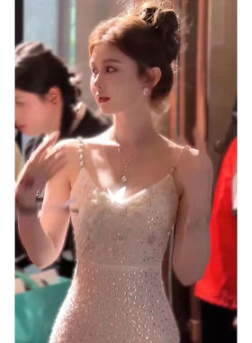 高端精致小香风重工珍珠蕾丝白色连衣裙正式场合晚宴吊带小礼服裙