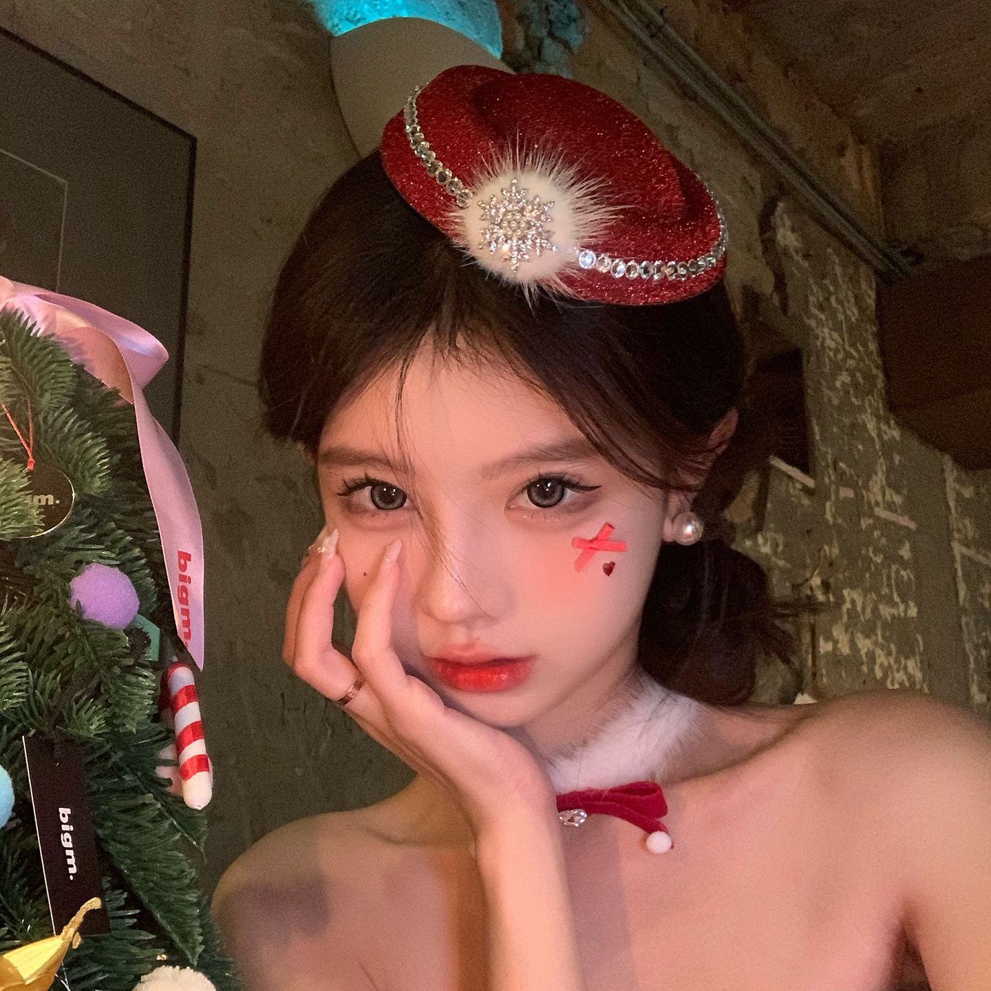 圣诞节闪钻雪花毛球礼帽发夹女节日氛围感拍照装扮道具头饰发饰