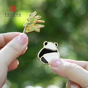 可爱熊猫胸针中国风伴手礼送闺蜜朋友生日礼物 中国美术学院文创