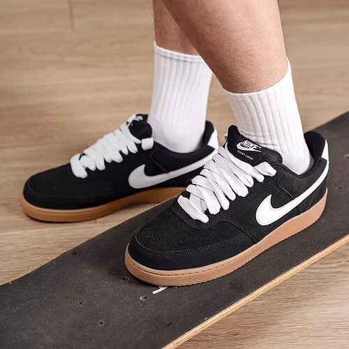 NIKE耐克百搭运动鞋IO7727-001