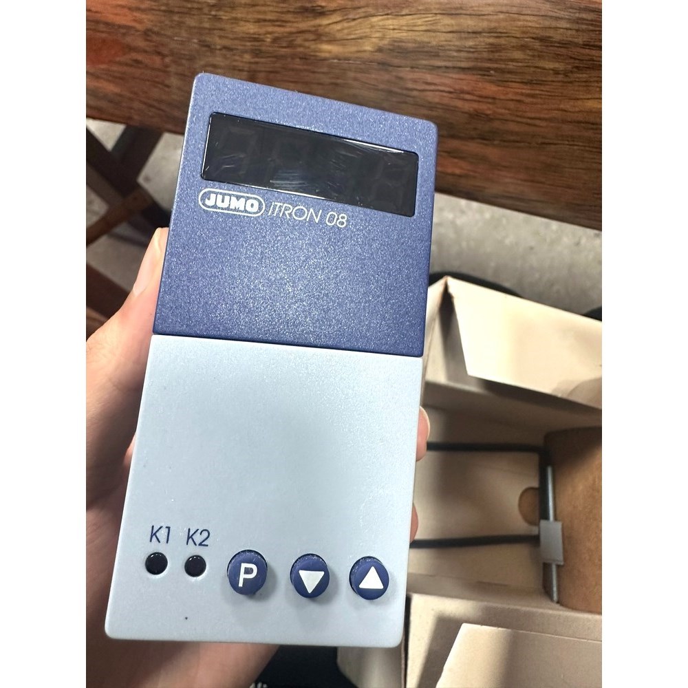 JUMO久茂温控器iTRON0870204288-8 议价