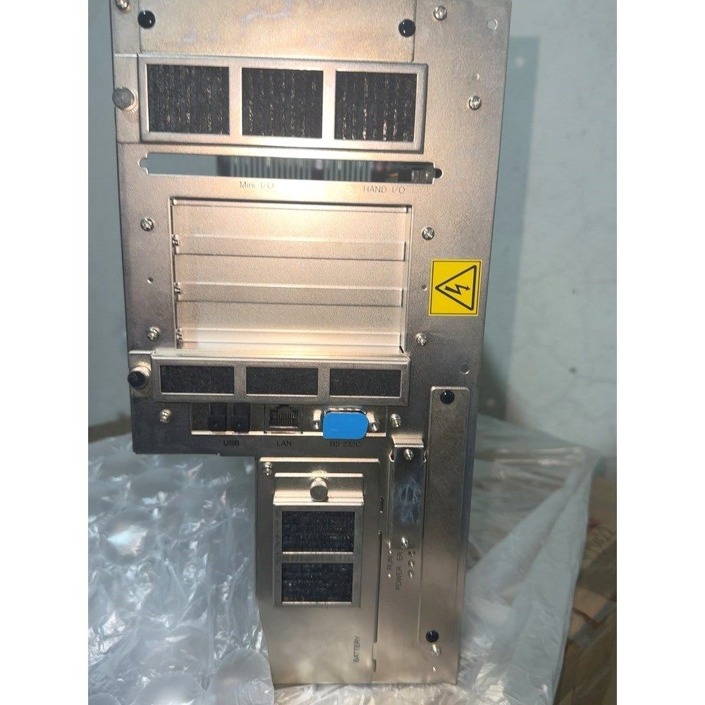 DENSO机器人RC7控制柜  原装 带电池 功能完好. 议价