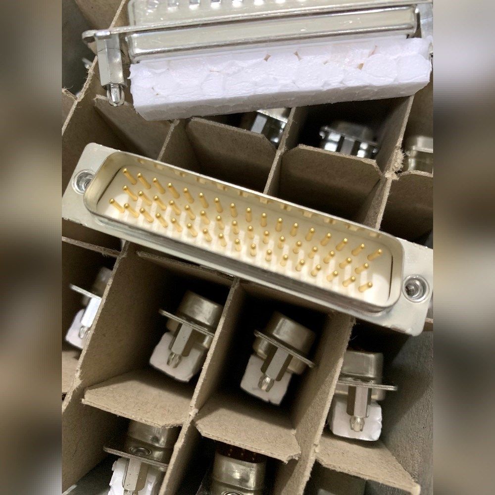 DB50连接器公头母头镀金FCT F50P1G1 议价