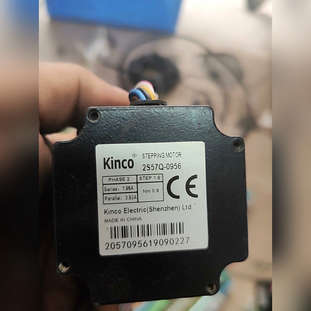 2S57Q-0956 步科42步进电机原装实物拍摄 议价